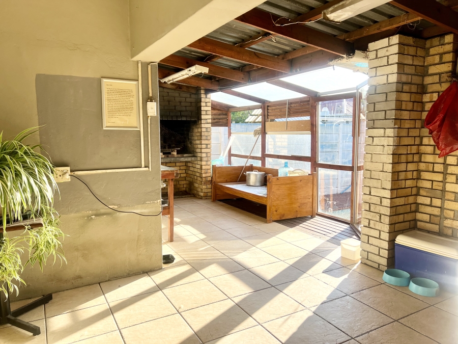 4 Bedroom Property for Sale in Townsend Estate Western Cape